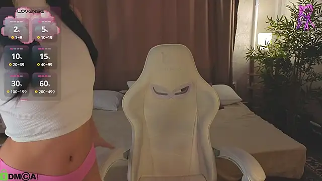 Cheryl  Brown online show from April 5, 1:45 am