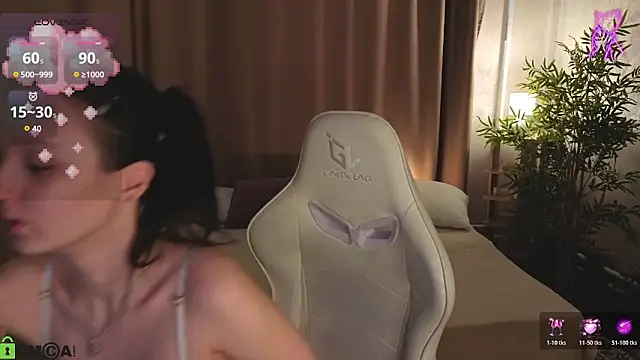 Cheryl  Brown online show from April 11, 1:57 am