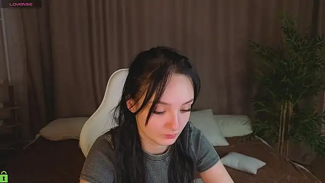 Snapshot of Cheryl__Brown chatting on February 14, 1:17 am Cheryl Brown online show from February 14, 1:17 am