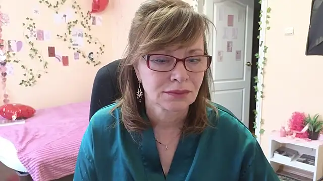 Snapshot of Miss_Moren chatting on March 26, 6:22 am Miss Moren online show from March 26, 6:22 am