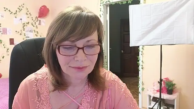 Snapshot of Miss_Moren chatting on March 18, 2:30 pm Miss Moren online show from March 18, 2:30 pm