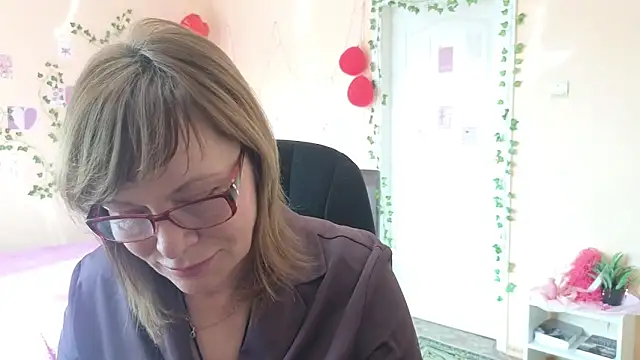 Snapshot of Miss_Moren chatting on March 30, 6:37 am Miss Moren online show from March 30, 6:37 am