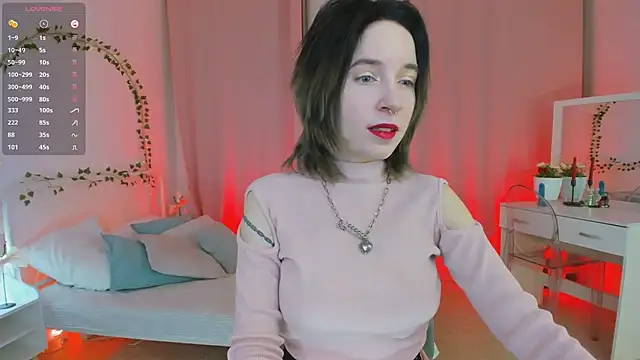 Snapshot of lilithlunna chatting on February 5, 10:55 pm lilithlunna online show from February 5, 10:55 pm