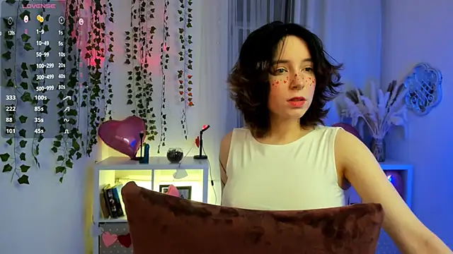 Snapshot of lilithlunna chatting on February 15, 10:00 pm lilithlunna online show from February 15, 10:00 pm