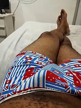 lucasquirao1234 online show from September 29, 3:39 pm