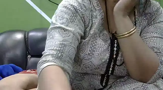 Snapshot of Housewife12 chatting on March 16, 6:34 pm Housewife12 online show from March 16, 6:34 pm
