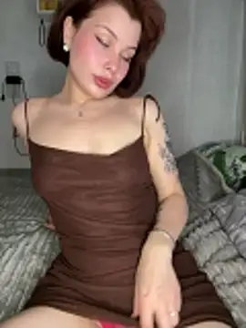 Snapshot of AmmyRich1 chatting on June 12, 6:11 am AmmyRich1 online show from June 12, 6:11 am