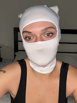 Nikki Hoee online show from October 30, 6:16 pm