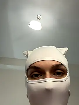 Nikki Hoee online show from November 8, 5:49 pm