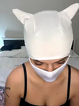 Nikki Hoee online show from November 13, 10:02 pm