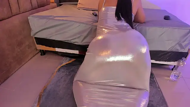 victoriaroyce1 online show from November 30, 3:46 pm