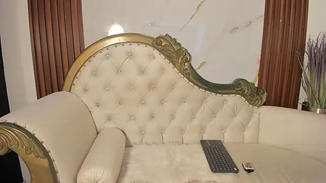 BrithanySummer online show from November 11, 4:18 am