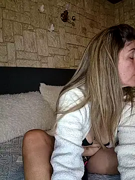 sansan2411 online show from April 16, 9:39 pm