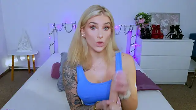 Lia Benini online show from January 7, 9:25 am