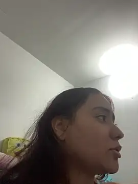 Snapshot of Ema_kraus chatting on February 24, 1:06 am Ema kraus online show from February 24, 1:06 am