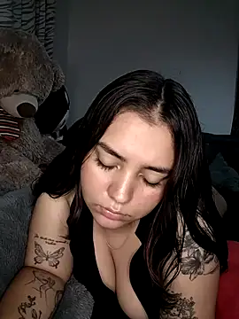 Snapshot of Ema_kraus chatting on February 16, 5:37 am Ema kraus online show from February 16, 5:37 am