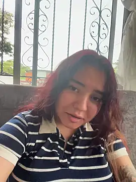 Snapshot of Ema_kraus chatting on February 15, 6:07 pm Ema kraus online show from February 15, 6:07 pm