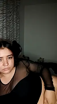 Snapshot of Ema_kraus chatting on February 15, 8:44 am Ema kraus online show from February 15, 8:44 am