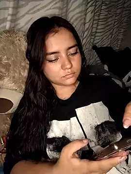 Snapshot of Ema_kraus chatting on February 23, 5:34 am Ema kraus online show from February 23, 5:34 am