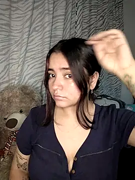 Snapshot of Ema_kraus chatting on February 1, 5:18 am Ema kraus online show from February 1, 5:18 am