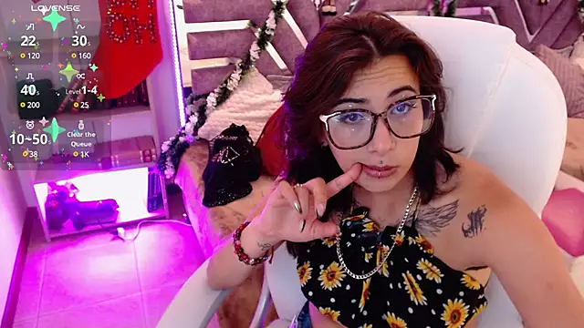 Camilaa1   online show from December 22, 3:44 am