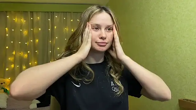 IlonaMurf online show from December 24, 2:12 pm