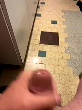 mikiss789 online show from November 10, 4:28 am