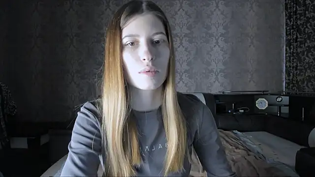 Agnes Allenn online show from October 24, 10:14 am