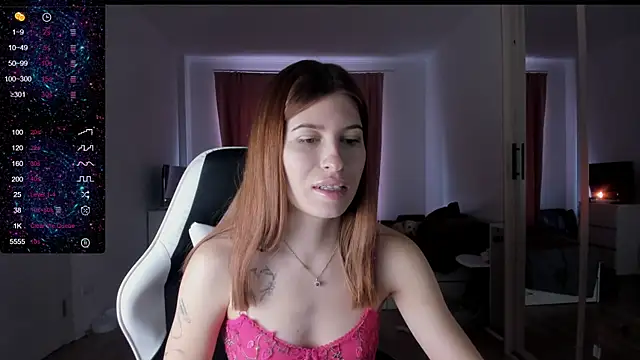 Snapshot of Agnes_Allenn chatting on February 14, 7:28 am Agnes Allenn online show from February 14, 7:28 am
