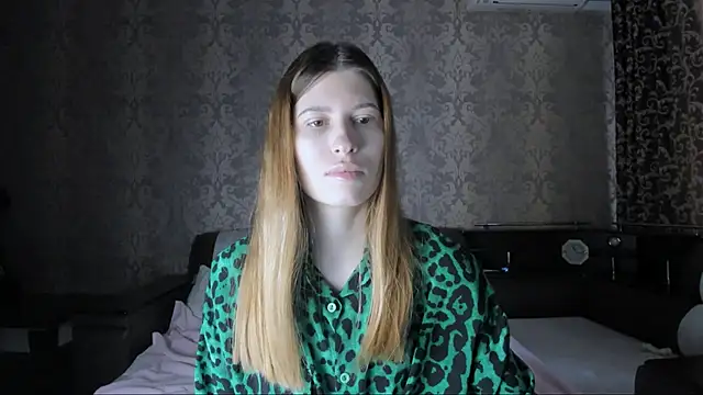 Snapshot of Agnes_Allenn chatting on October 8, 9:44 am Agnes Allenn online show from October 8, 9:44 am