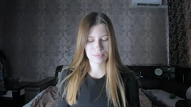 Snapshot of Agnes_Allenn chatting on September 28, 10:11 am Agnes Allenn online show from September 28, 10:11 am
