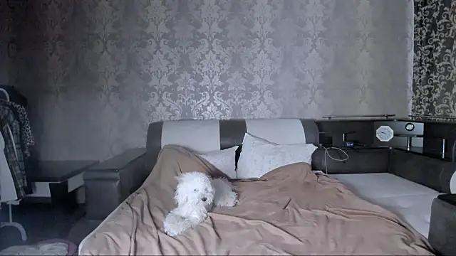Snapshot of Agnes_Allenn chatting on October 12, 11:11 am Agnes Allenn online show from October 12, 11:11 am