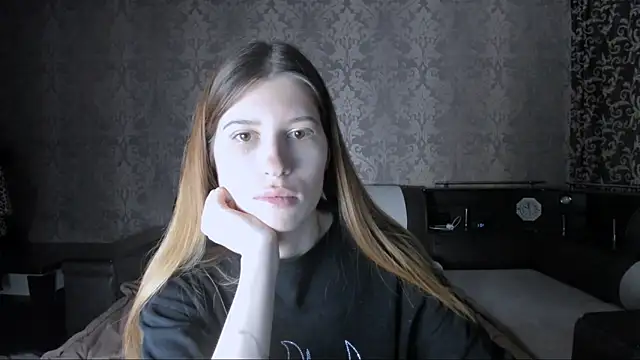 Snapshot of Agnes_Allenn chatting on October 13, 11:01 am Agnes Allenn online show from October 13, 11:01 am