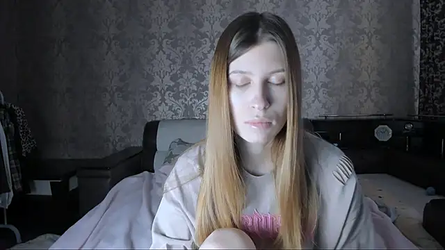 Agnes Allenn online show from November 16, 10:53 am