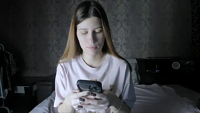 Agnes Allenn online show from November 14, 10:41 am