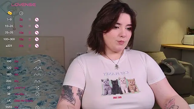 YumiYammy online show from November 22, 8:29 pm