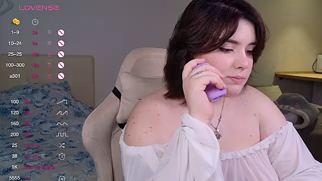 YumiYammy online show from November 21, 8:19 pm