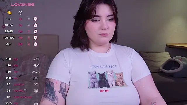 YumiYammy online show from November 23, 2:49 pm