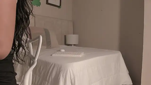  dakota a online show from March 15, 3:08 pm