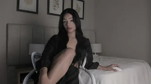  dakota a online show from February 12, 12:49 pm