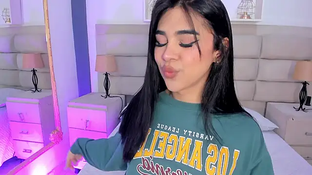 RoseCassie online show from September 29, 1:28 pm