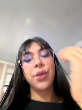 RoseCassie online show from November 20, 1:12 pm