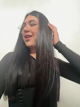 Snapshot of RoseCassie chatting on July 1, 1:11 pm RoseCassie online show from July 1, 1:11 pm