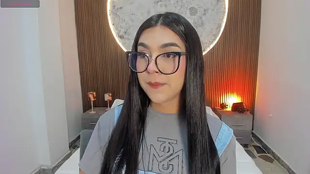 RoseCassie online show from March 12, 1:15 pm