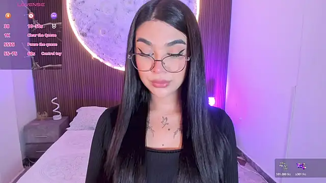 Snapshot of RoseCassie chatting on July 16, 1:19 pm RoseCassie online show from July 16, 1:19 pm