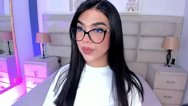 RoseCassie online show from September 24, 12:44 pm