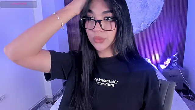 RoseCassie online show from January 7, 1:49 pm