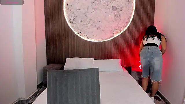 RoseCassie online show from March 6, 1:28 pm