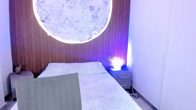 RoseCassie online show from February 12, 2:06 pm