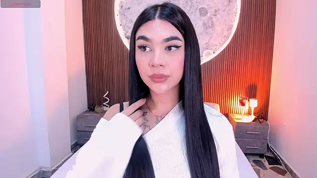RoseCassie online show from May 4, 1:47 pm